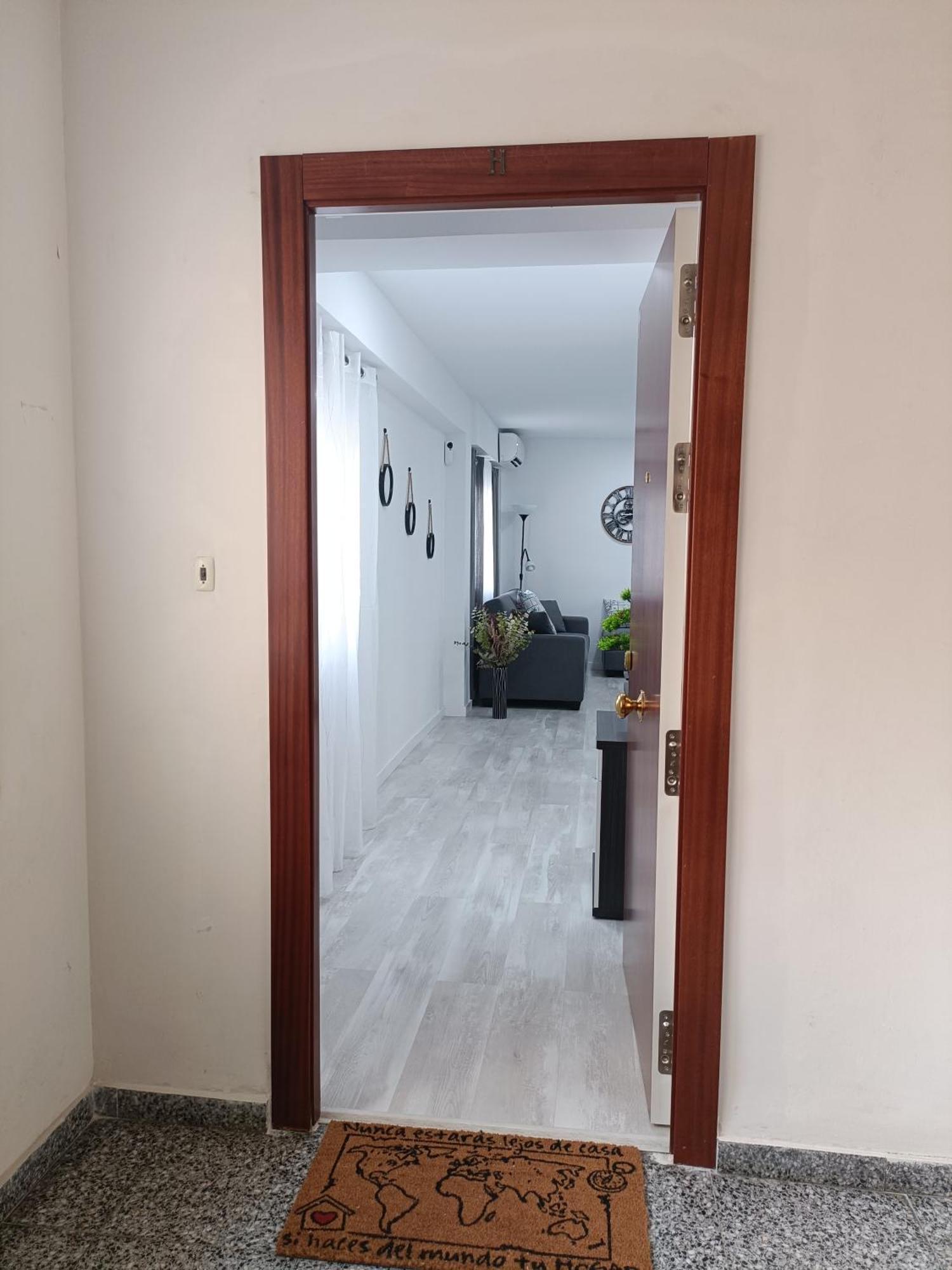 Mare De Deu, Vivienda Vacacional Para Familias Y Mayores De 25 Anos En El Grao De Gandia-Playa Playa de Gandia Eksteriør billede